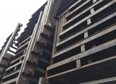 變形或生鏽的金屬棧板,交由可靠的一福經驗團隊協力清運棧板 金屬製棧板清運-台中棧板清運推薦